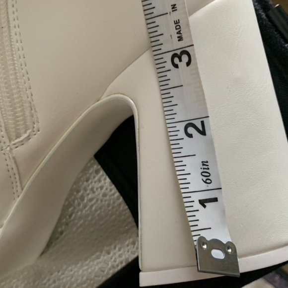 NEW Madden Girl Activate Short Women's White Boot - Picture 4 of 6